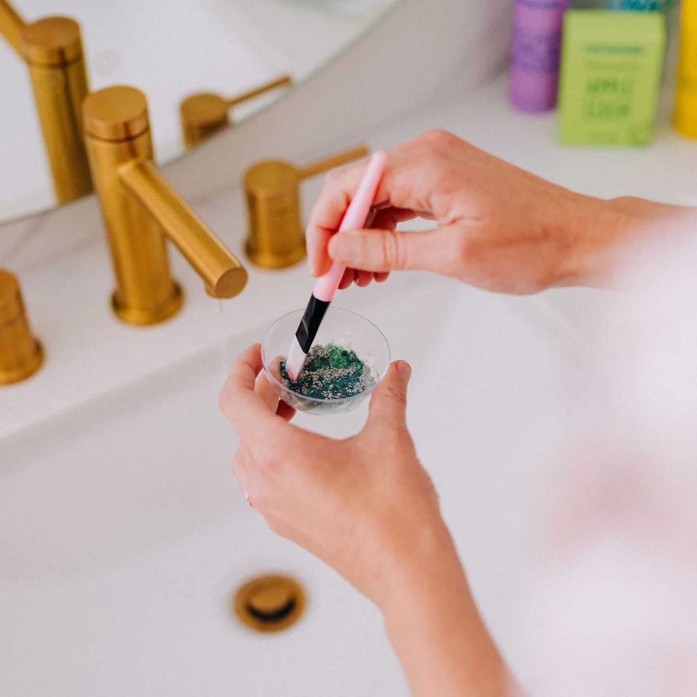 Blue Green Algae Clay Masks - Image 5