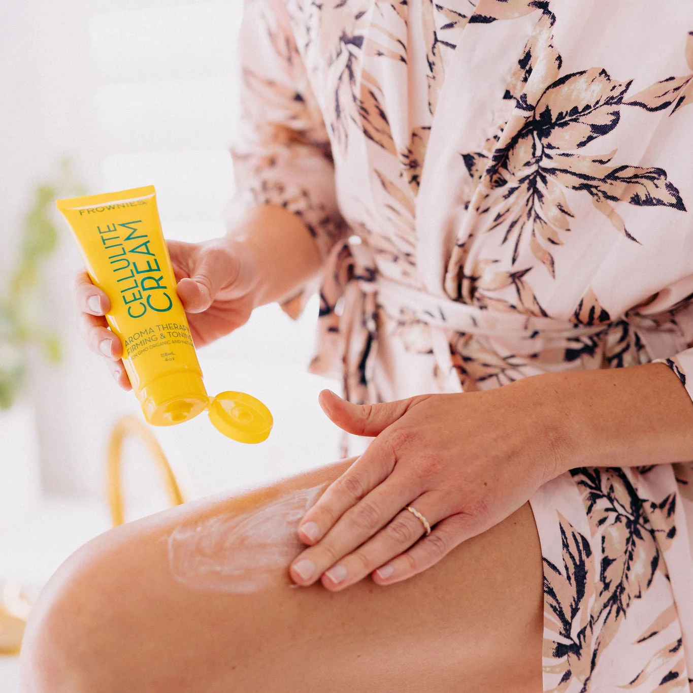 Natural Firming and Toning Cream - Image 4